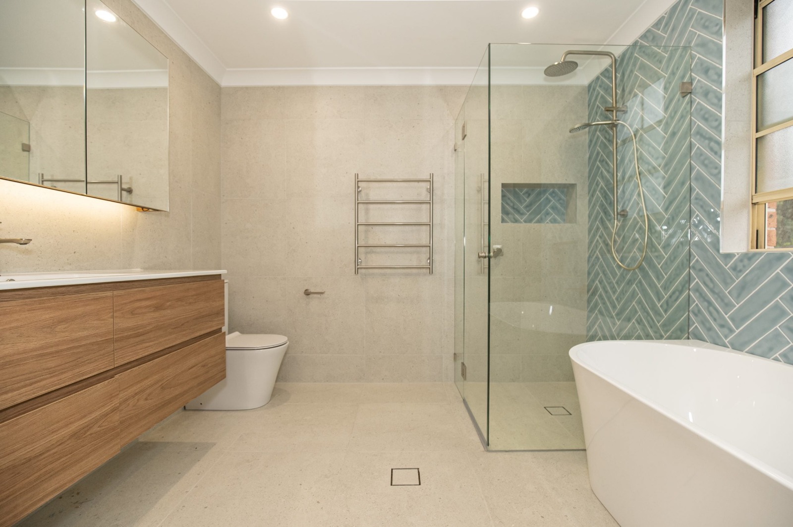 Elegant Showers AU for Affordable Bathroom Renovations
