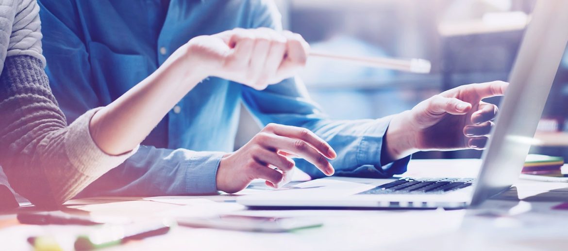 HOW COMPETITOR PRICING SUPPORTS SALES ENABLEMENT