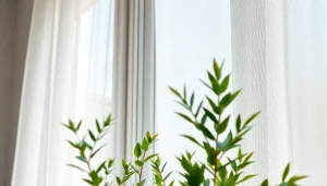 Zainstalowane moskitiery na wymiar w nowoczesnym wnętrzu, oferujące ochronę i komfort.